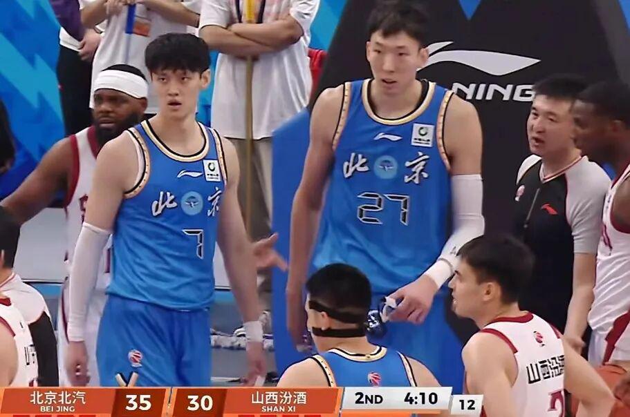 kaiyun.com-北京男篮6分完败 周琦5+9伤退；山西末节逆转 张宁14分是关键先生
