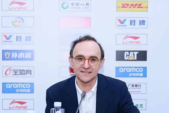 开云官方网-胜广东发布会！乌戈点赞莫兰德与付豪，而付豪致谢主帅帮自己蜕变|篮板球|辽宁男篮|广东男篮|王岚嵚|鄢手骐_新浪体育_新浪新闻